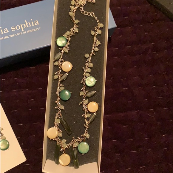 Jewelry - Picture 3 of 3